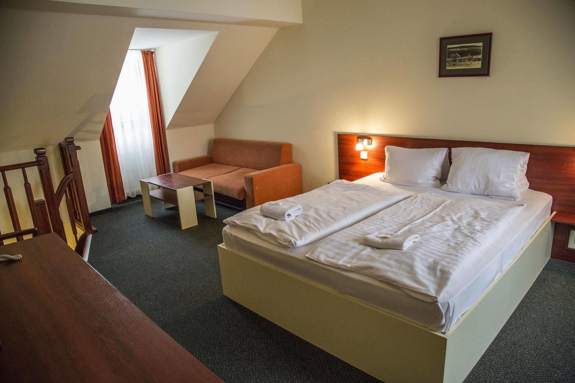 Aparthotel Ochsendorf Horní Blatná Exterior foto